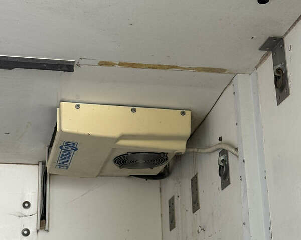 Белый Мерседес Sprinter, объемом двигателя 2.14 л и пробегом 371 тыс. км за 12900 $, фото 29 на Automoto.ua
