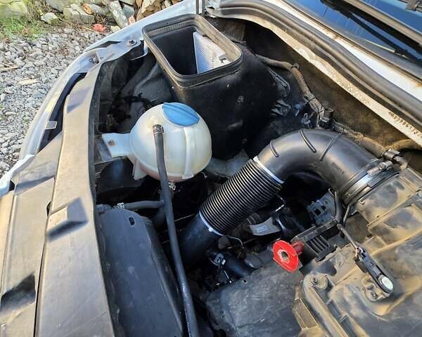 Белый Мерседес Sprinter, объемом двигателя 2.14 л и пробегом 350 тыс. км за 12500 $, фото 23 на Automoto.ua