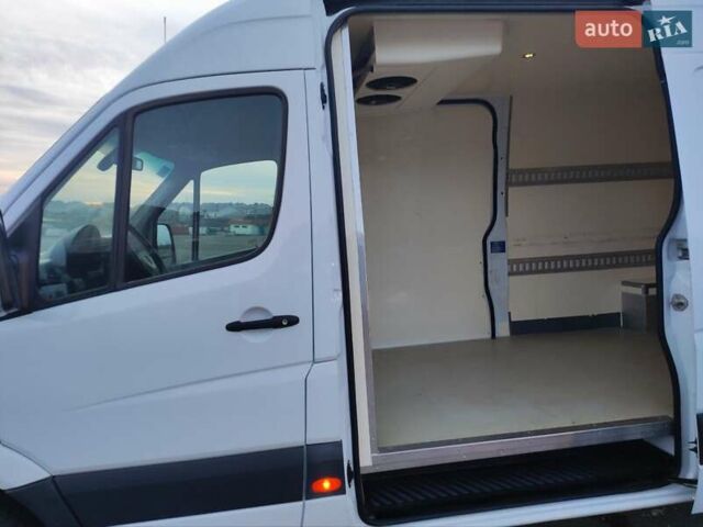 Белый Мерседес Sprinter, объемом двигателя 0 л и пробегом 281 тыс. км за 28500 $, фото 38 на Automoto.ua