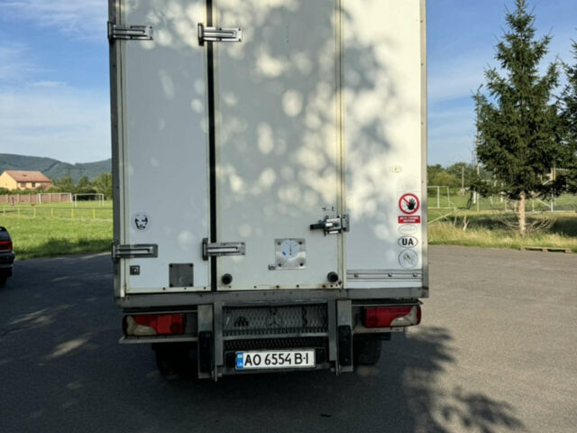 Белый Мерседес Sprinter, объемом двигателя 2.14 л и пробегом 725 тыс. км за 11000 $, фото 3 на Automoto.ua
