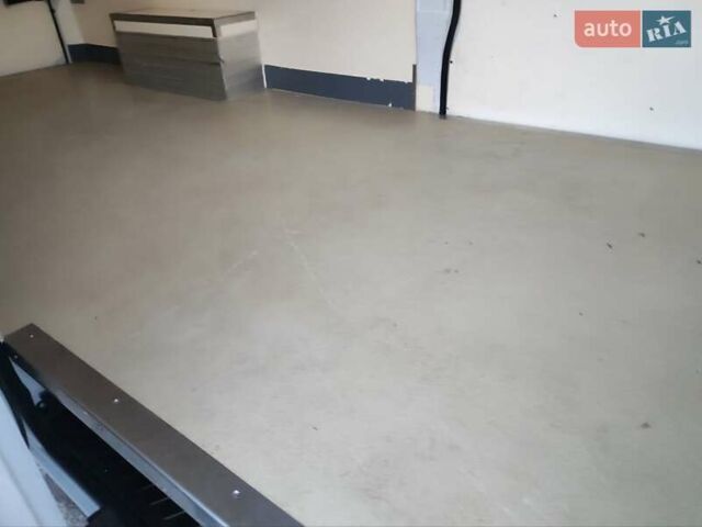 Белый Мерседес Sprinter, объемом двигателя 0 л и пробегом 281 тыс. км за 28500 $, фото 32 на Automoto.ua