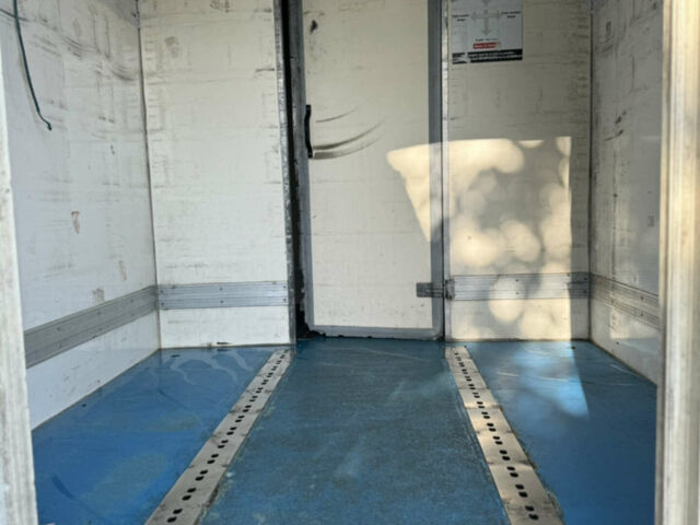 Белый Мерседес Sprinter, объемом двигателя 2.14 л и пробегом 725 тыс. км за 11000 $, фото 4 на Automoto.ua