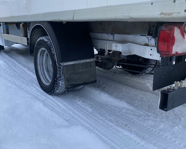 Белый Мерседес Sprinter, объемом двигателя 0 л и пробегом 270 тыс. км за 25400 $, фото 3 на Automoto.ua