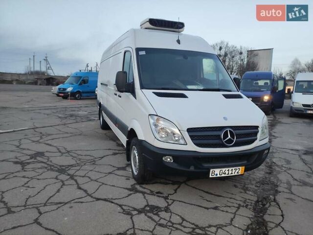 Белый Мерседес Sprinter, объемом двигателя 0 л и пробегом 281 тыс. км за 28500 $, фото 3 на Automoto.ua
