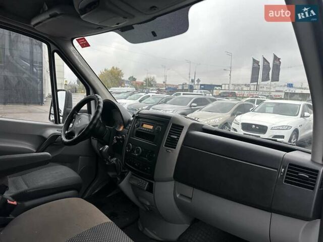 Мерседес Sprinter 2011 в Киеве на Automoto.ua Белый Мерседес Sprinter, объемом двигателя 2.14 л и пробегом 302 тыс. км за 15900 $, фото 16 на Automoto.ua