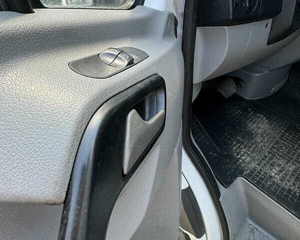 Белый Мерседес Sprinter, объемом двигателя 2.14 л и пробегом 371 тыс. км за 12900 $, фото 24 на Automoto.ua