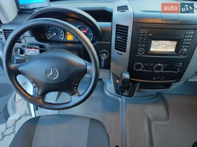 Белый Мерседес Sprinter, объемом двигателя 0 л и пробегом 281 тыс. км за 28500 $, фото 24 на Automoto.ua