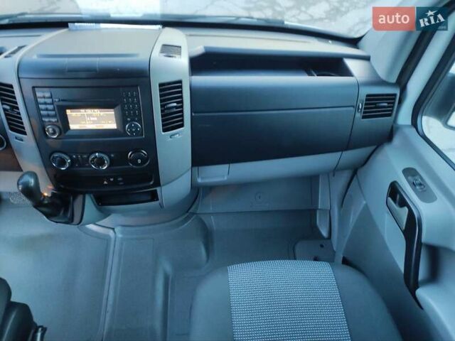 Белый Мерседес Sprinter, объемом двигателя 0 л и пробегом 281 тыс. км за 28500 $, фото 23 на Automoto.ua