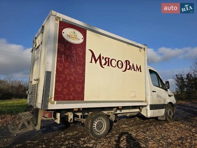 Белый Мерседес Sprinter, объемом двигателя 2.14 л и пробегом 350 тыс. км за 12500 $, фото 13 на Automoto.ua