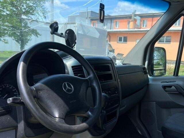 Белый Мерседес Sprinter, объемом двигателя 2.14 л и пробегом 382 тыс. км за 8500 $, фото 14 на Automoto.ua