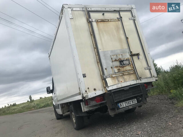 Белый Мерседес Sprinter, объемом двигателя 2.14 л и пробегом 650 тыс. км за 8000 $, фото 4 на Automoto.ua