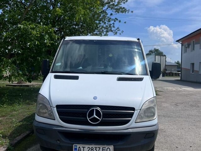 Белый Мерседес Sprinter, объемом двигателя 2.14 л и пробегом 382 тыс. км за 8500 $, фото 10 на Automoto.ua