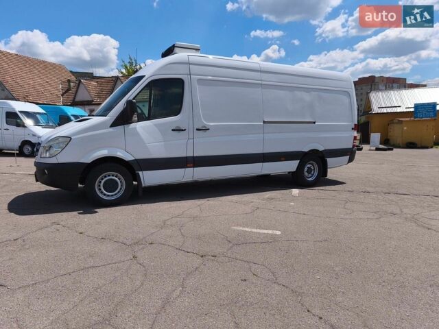 Белый Мерседес Sprinter, объемом двигателя 0 л и пробегом 281 тыс. км за 29900 $, фото 5 на Automoto.ua
