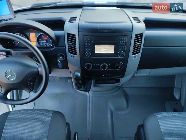 Белый Мерседес Sprinter, объемом двигателя 0 л и пробегом 281 тыс. км за 28500 $, фото 22 на Automoto.ua