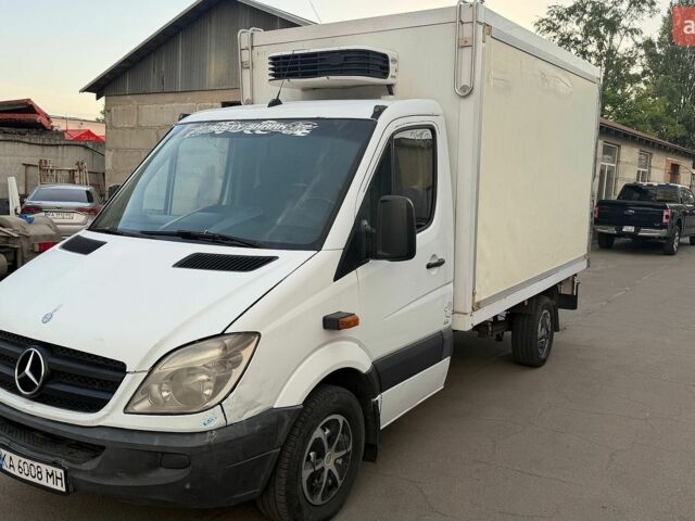 Белый Мерседес Sprinter, объемом двигателя 2.15 л и пробегом 800 тыс. км за 8400 $, фото 4 на Automoto.ua