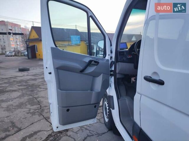 Белый Мерседес Sprinter, объемом двигателя 0 л и пробегом 281 тыс. км за 28500 $, фото 16 на Automoto.ua