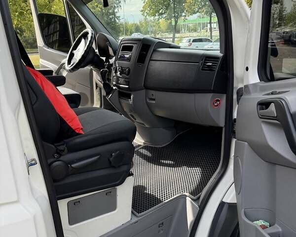 Білий Мерседес Sprinter, об'ємом двигуна 3 л та пробігом 419 тис. км за 27000 $, фото 11 на Automoto.ua