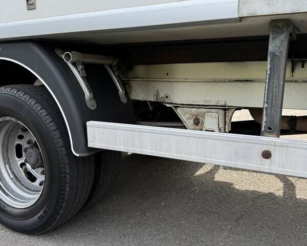 Білий Мерседес Sprinter, об'ємом двигуна 3 л та пробігом 419 тис. км за 27000 $, фото 21 на Automoto.ua