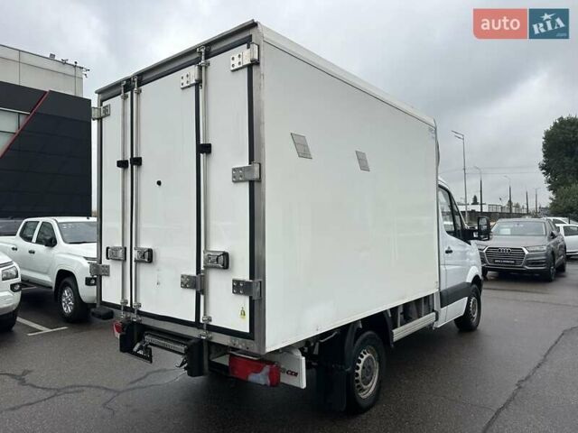 Мерседес Sprinter 2011 в Киеве на Automoto.ua Белый Мерседес Sprinter, объемом двигателя 2.14 л и пробегом 302 тыс. км за 15900 $, фото 6 на Automoto.ua