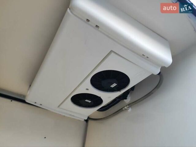 Белый Мерседес Sprinter, объемом двигателя 0 л и пробегом 281 тыс. км за 28500 $, фото 31 на Automoto.ua