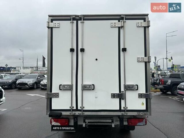 Мерседес Sprinter 2011 в Киеве на Automoto.ua Белый Мерседес Sprinter, объемом двигателя 2.14 л и пробегом 302 тыс. км за 15900 $, фото 5 на Automoto.ua