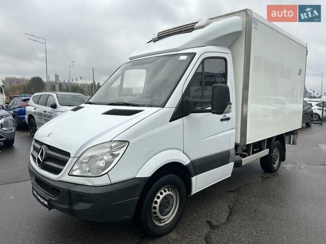 Мерседес Sprinter 2011 в Киеве на Automoto.ua Белый Мерседес Sprinter, объемом двигателя 2.14 л и пробегом 302 тыс. км за 15900 $, фото 2 на Automoto.ua
