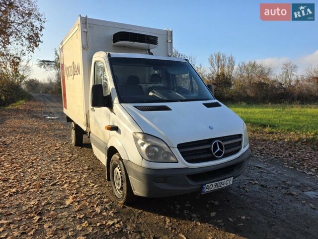 Белый Мерседес Sprinter, объемом двигателя 2.14 л и пробегом 350 тыс. км за 13990 $, фото 5 на Automoto.ua