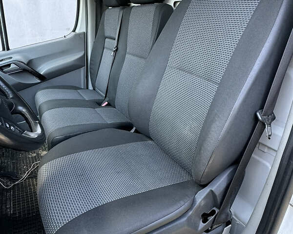 Белый Мерседес Sprinter, объемом двигателя 2.14 л и пробегом 371 тыс. км за 12900 $, фото 25 на Automoto.ua