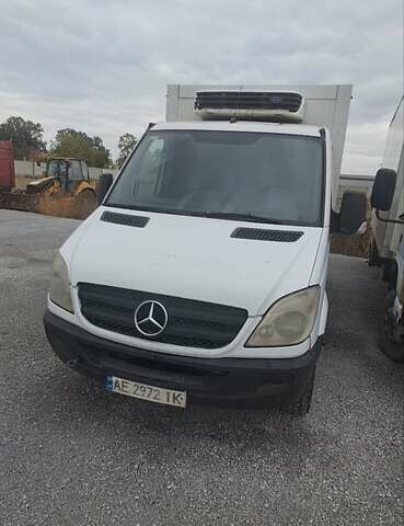 Белый Мерседес Sprinter, объемом двигателя 2.1 л и пробегом 724 тыс. км за 7500 $, фото 2 на Automoto.ua