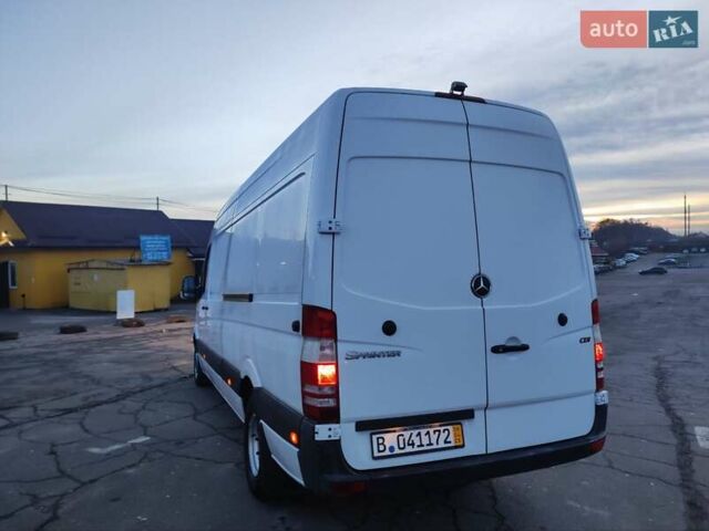 Белый Мерседес Sprinter, объемом двигателя 0 л и пробегом 281 тыс. км за 28500 $, фото 48 на Automoto.ua