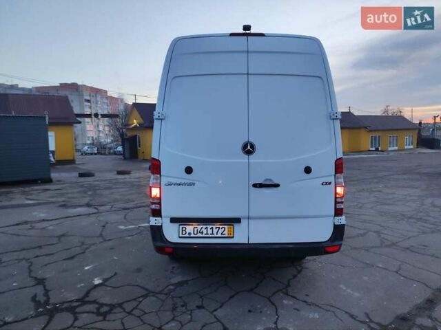 Белый Мерседес Sprinter, объемом двигателя 0 л и пробегом 281 тыс. км за 28500 $, фото 49 на Automoto.ua