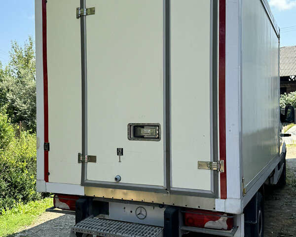 Белый Мерседес Sprinter, объемом двигателя 2.14 л и пробегом 371 тыс. км за 12900 $, фото 16 на Automoto.ua