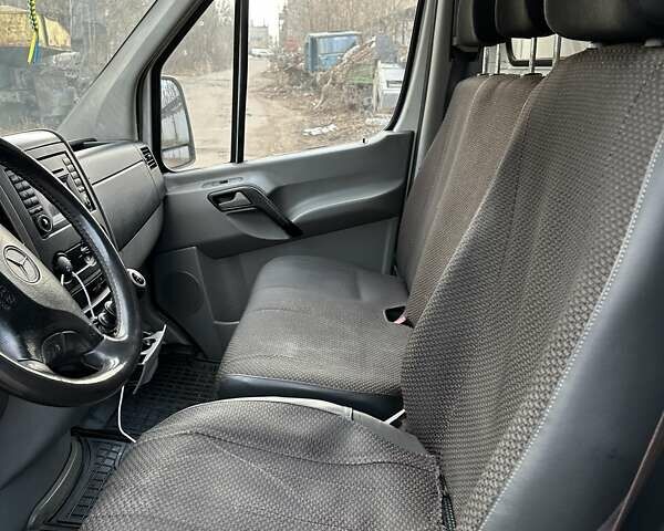 Білий Мерседес Sprinter, об'ємом двигуна 2.14 л та пробігом 419 тис. км за 11700 $, фото 7 на Automoto.ua