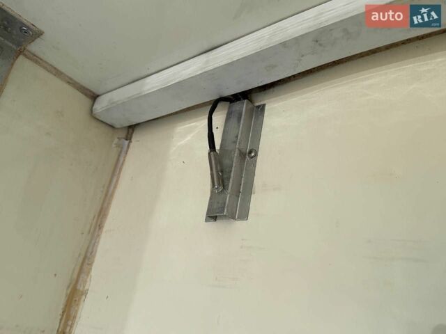 Білий Мерседес Sprinter, об'ємом двигуна 2.15 л та пробігом 343 тис. км за 11000 $, фото 32 на Automoto.ua