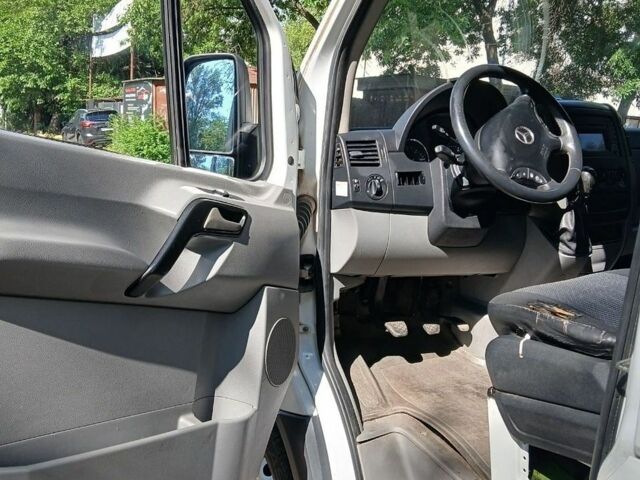 Белый Мерседес Sprinter, объемом двигателя 2.14 л и пробегом 571 тыс. км за 11200 $, фото 37 на Automoto.ua