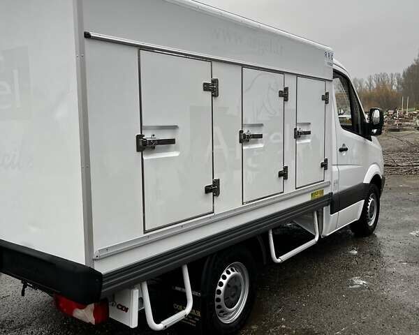 Белый Мерседес Sprinter, объемом двигателя 0 л и пробегом 305 тыс. км за 18900 $, фото 6 на Automoto.ua