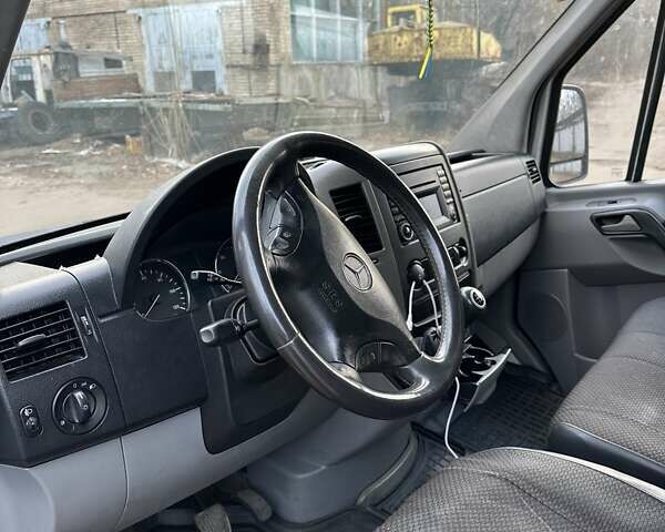 Білий Мерседес Sprinter, об'ємом двигуна 2.14 л та пробігом 419 тис. км за 11700 $, фото 8 на Automoto.ua
