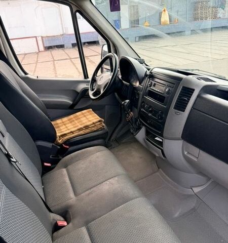 Білий Мерседес Sprinter, об'ємом двигуна 2.14 л та пробігом 400 тис. км за 9800 $, фото 11 на Automoto.ua
