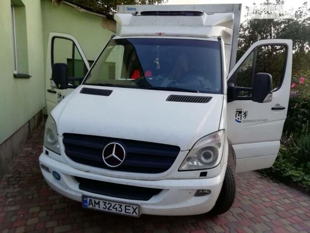 Белый Мерседес Sprinter, объемом двигателя 3 л и пробегом 550 тыс. км за 44999 $, фото 1 на Automoto.ua