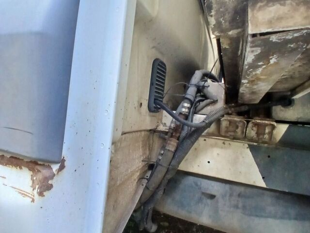 Белый Мерседес Sprinter, объемом двигателя 2.14 л и пробегом 571 тыс. км за 11200 $, фото 86 на Automoto.ua