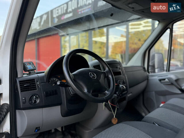 Білий Мерседес Sprinter, об'ємом двигуна 2.2 л та пробігом 227 тис. км за 21000 $, фото 17 на Automoto.ua