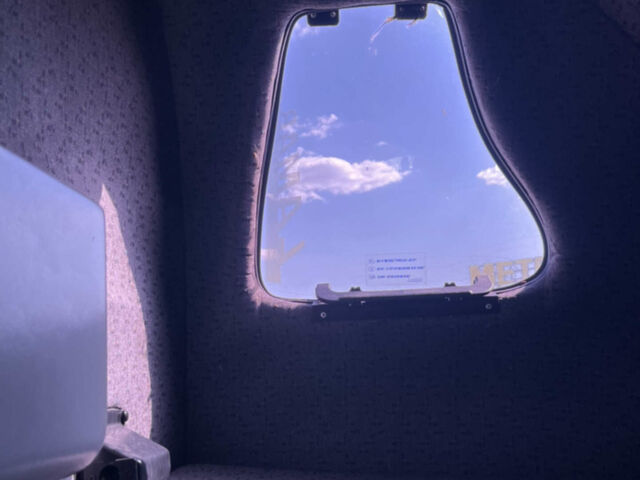Белый Мерседес Sprinter, объемом двигателя 2.99 л и пробегом 380 тыс. км за 20000 $, фото 5 на Automoto.ua