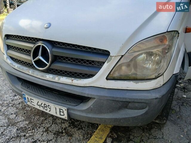 Белый Мерседес Sprinter, объемом двигателя 2.14 л и пробегом 571 тыс. км за 11200 $, фото 28 на Automoto.ua