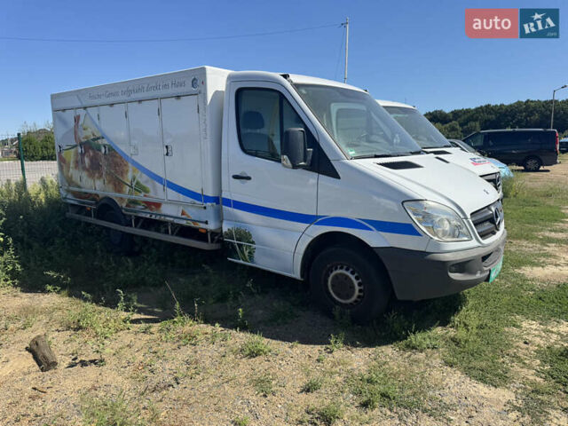 Белый Мерседес Sprinter, объемом двигателя 2.1 л и пробегом 253 тыс. км за 16900 $, фото 11 на Automoto.ua