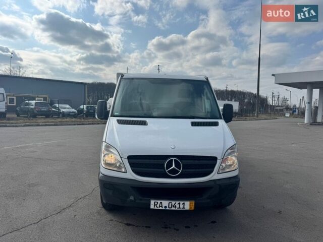 Белый Мерседес Sprinter, объемом двигателя 2.1 л и пробегом 212 тыс. км за 19500 $, фото 2 на Automoto.ua