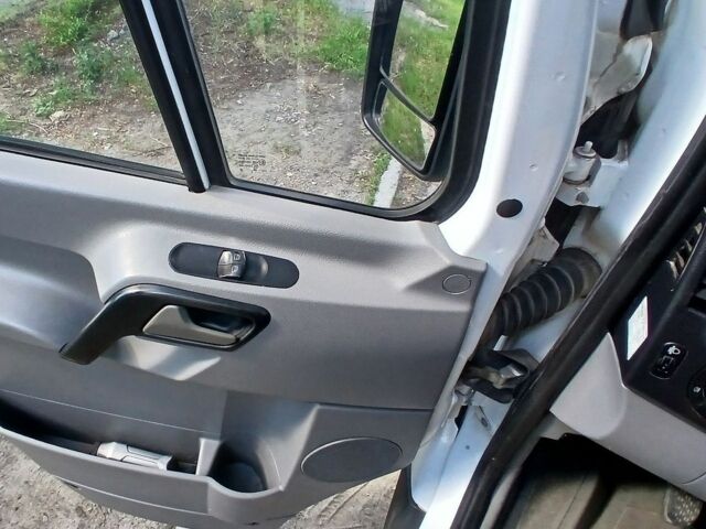 Белый Мерседес Sprinter, объемом двигателя 2.14 л и пробегом 571 тыс. км за 11200 $, фото 53 на Automoto.ua