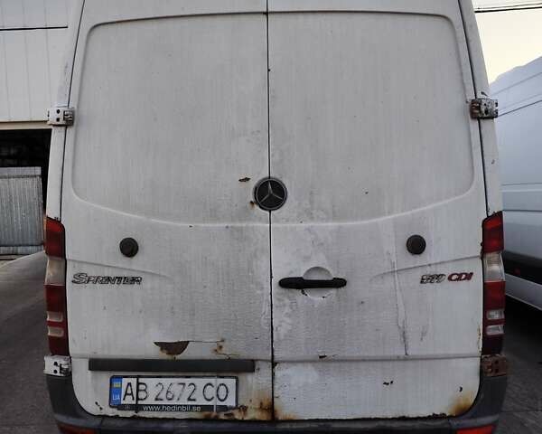 Белый Мерседес Sprinter, объемом двигателя 2.99 л и пробегом 998 тыс. км за 12000 $, фото 6 на Automoto.ua