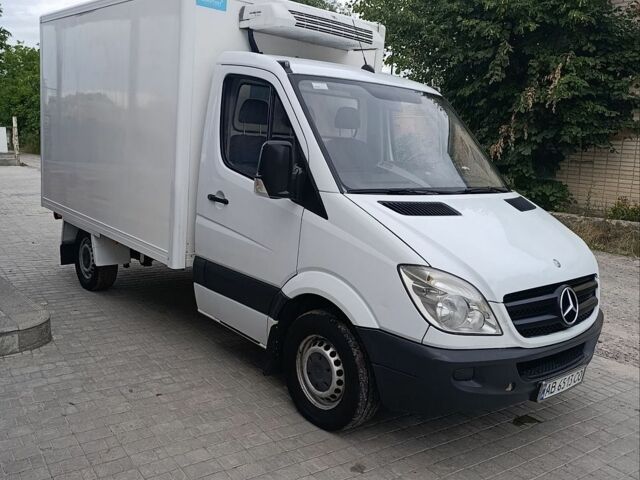 Белый Мерседес Sprinter, объемом двигателя 2.14 л и пробегом 430 тыс. км за 14500 $, фото 2 на Automoto.ua