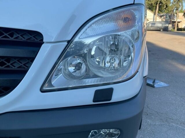 Білий Мерседес Sprinter, об'ємом двигуна 2.99 л та пробігом 1000 тис. км за 20900 $, фото 16 на Automoto.ua