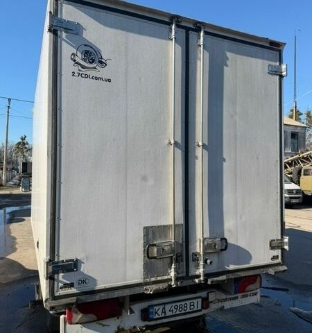 Белый Мерседес Sprinter, объемом двигателя 2.14 л и пробегом 940 тыс. км за 17500 $, фото 3 на Automoto.ua